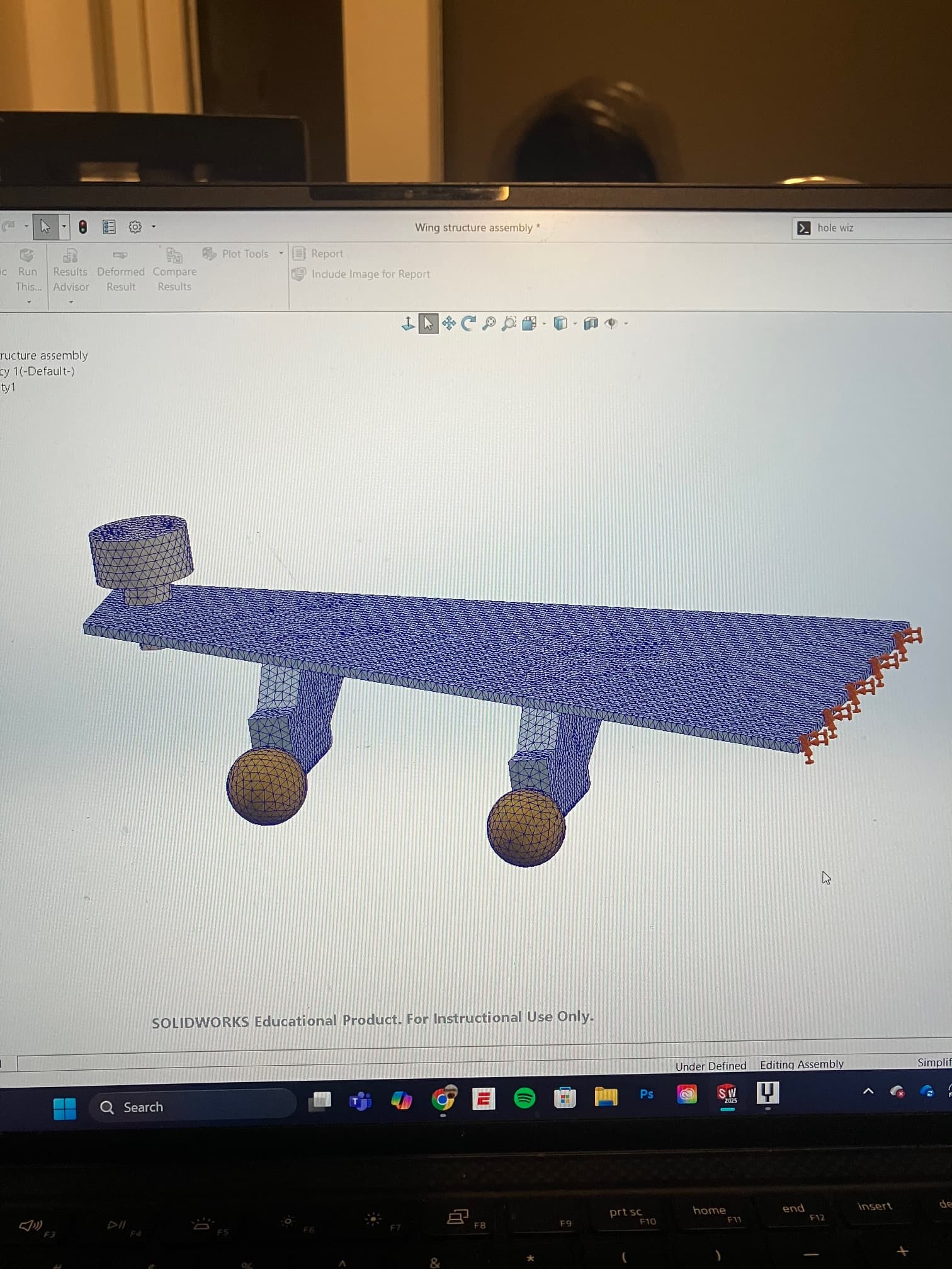 Finite element mesh used for the model B747 wing