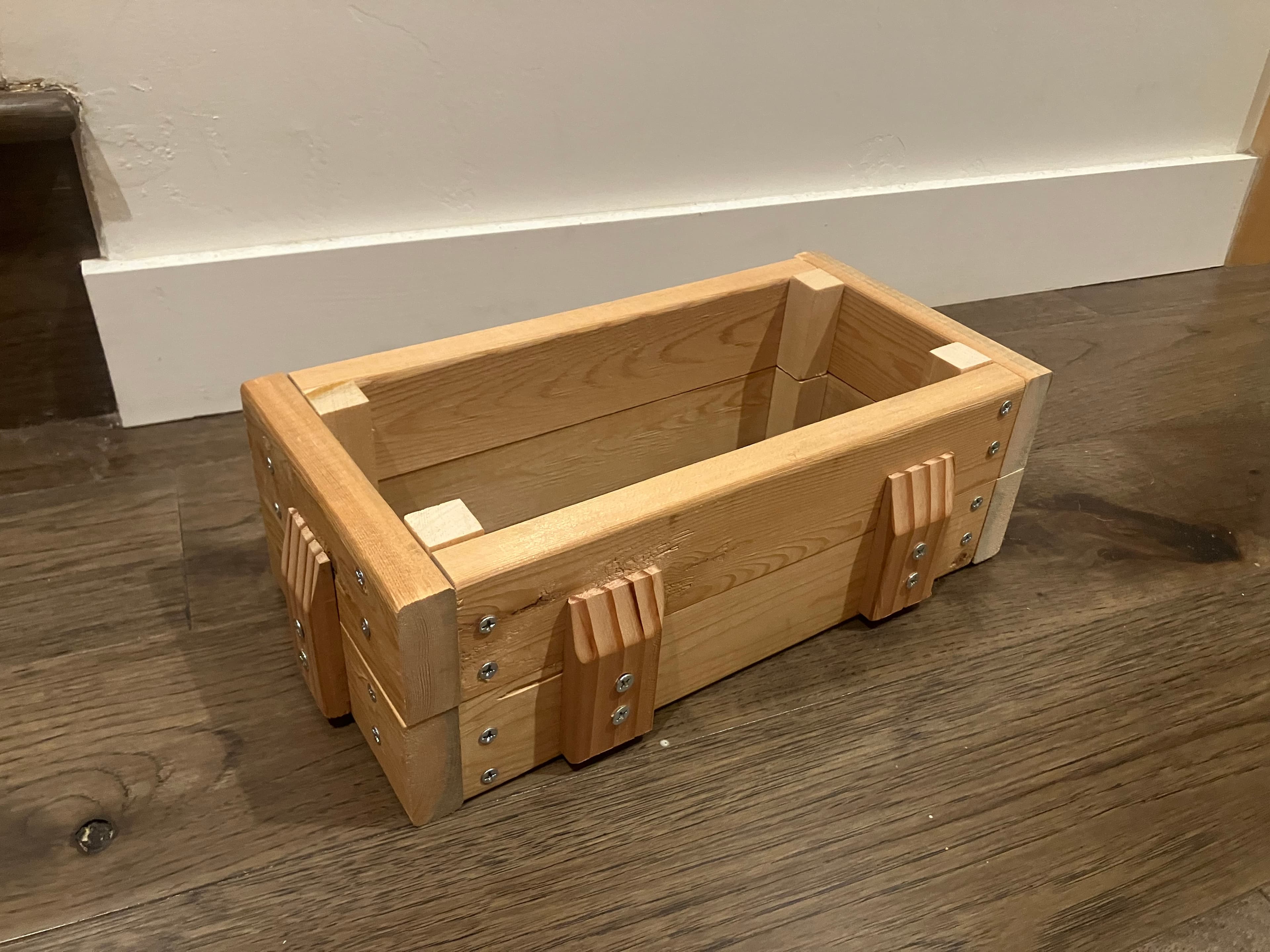 Completed wooden cope-and-drag flask